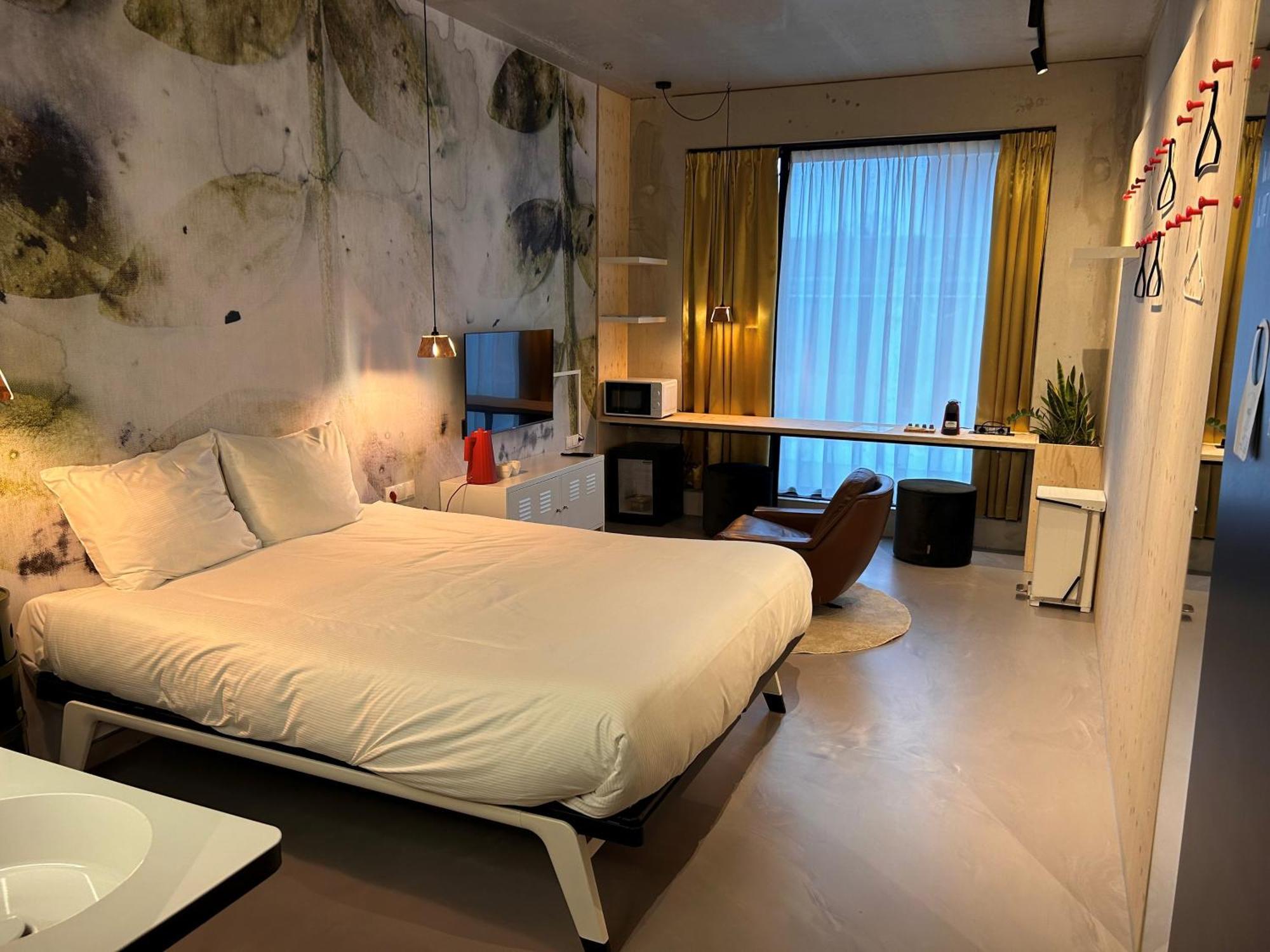 אנסחדה Moloko, Modern Designed Sleep & Shower Hotel In City Center, Digital Key By Sms מראה חיצוני תמונה